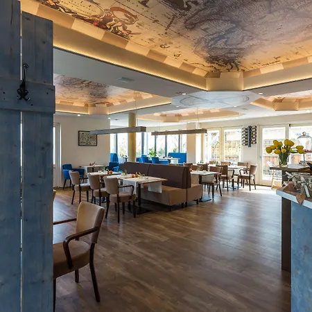 Am Fleesensee ホテル 3*