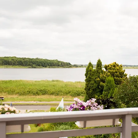 فندق Am Fleesensee 3*