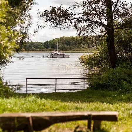Am Fleesensee 3*