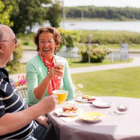 Am Fleesensee 3*