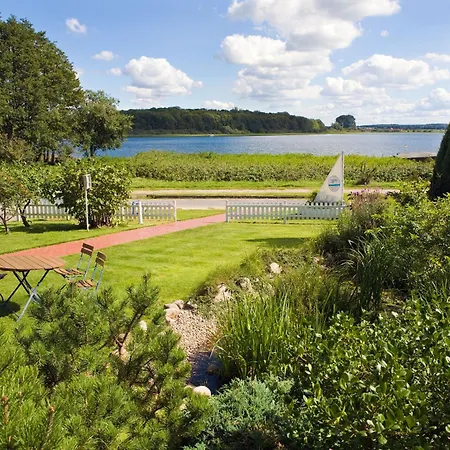 فندق Am Fleesensee مالتشو